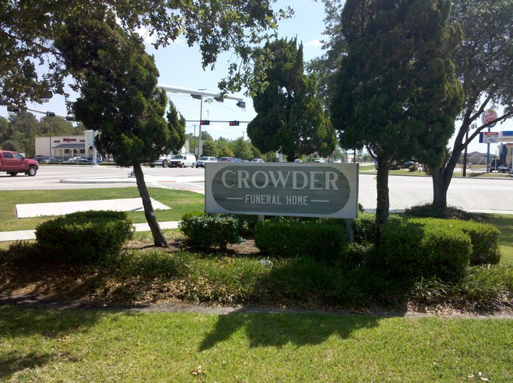 Dickinson Sign Crowder Funeral Home